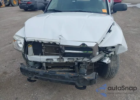 2005 Dodge Dakota Slt z USA, uszkodzony, nr VIN 1D7HW42N55S276077